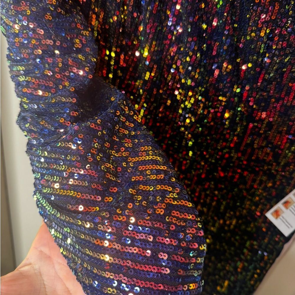 NWT Mac Duggal one sleeve iridescent sequin column gown size 8 26591 - Picture 11 of 11